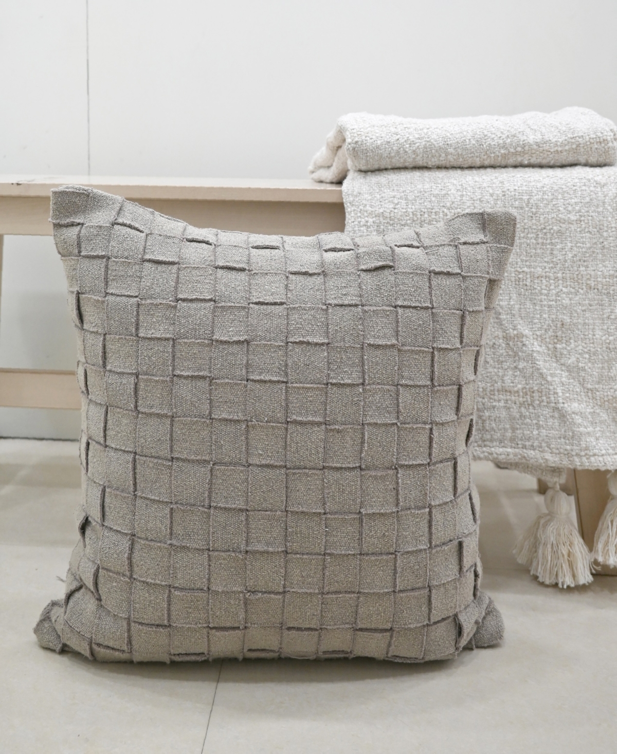 Vibhsa Baltic Cut And Sew Decorative Pillow, 20" X 20" In Gray