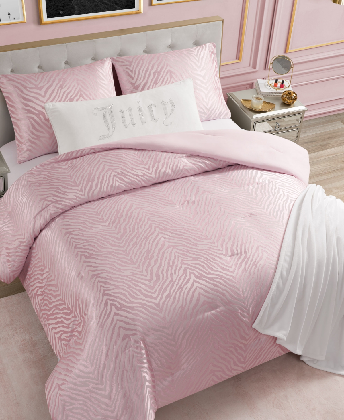 Juicy Couture Sparkle Zebra Jacquard 2-pc. Comforter Set, Twin/twin Xl In Pink