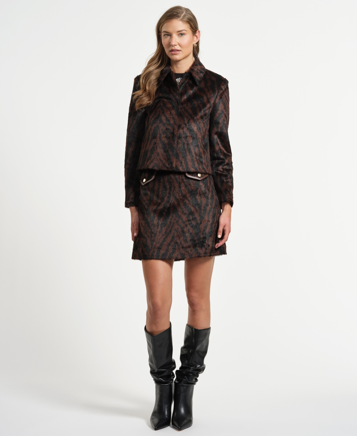 Isaac Mizrahi Women's Cropped Jacket In Brown