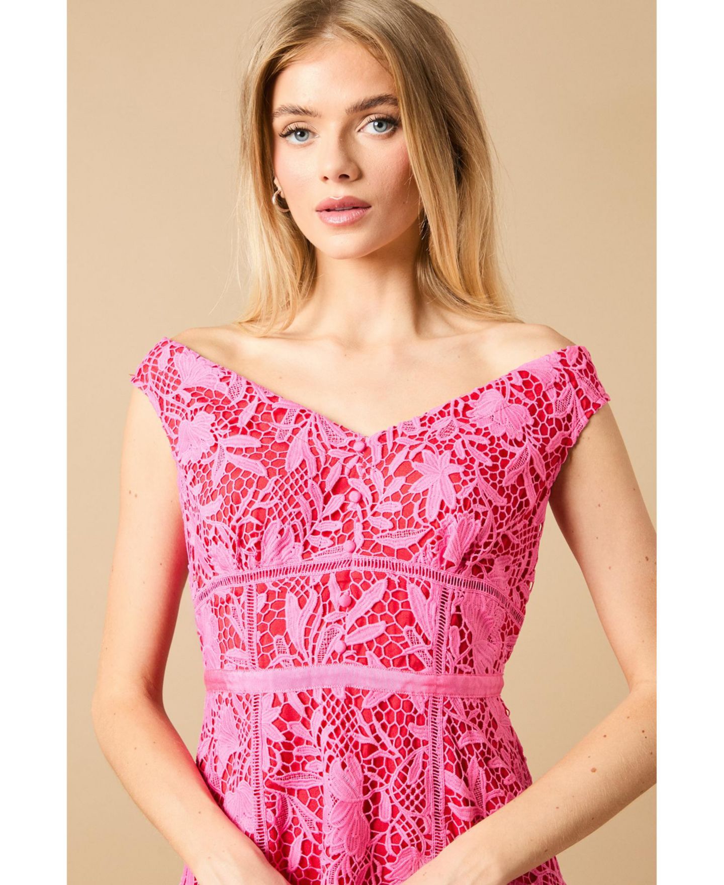 Женское платье Oasis Floral Lace Off The Shoulder Midi, цвет: Розовый — фото 3