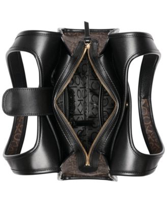 Lyla Signature Shoulder