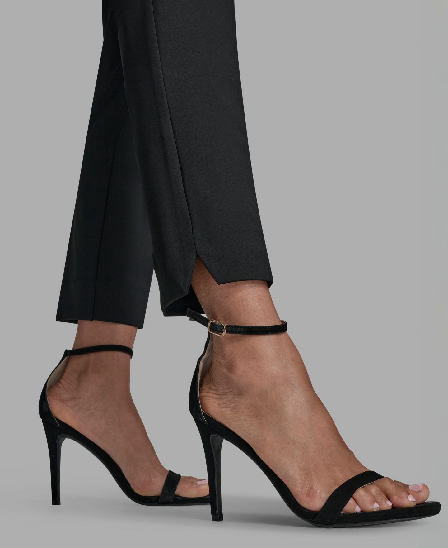 Женские брюки BCBG Slim Leg High Rise, цвет: Чёрный — фото 5