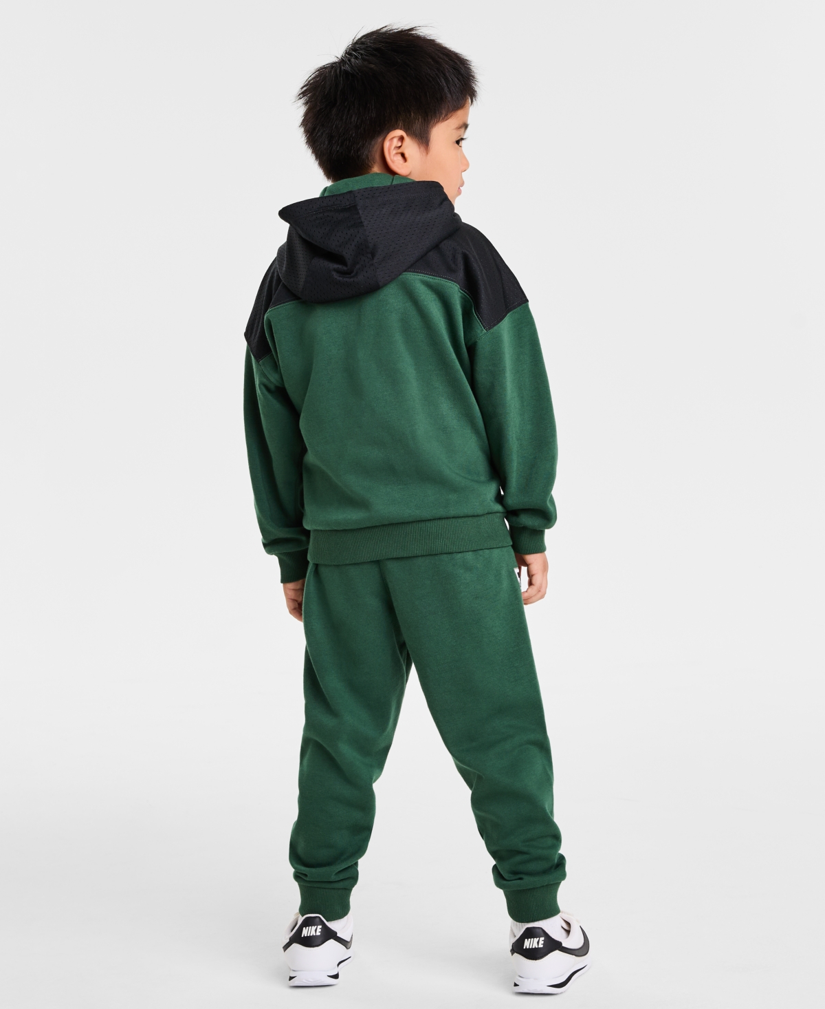 Nike Little Boys 2-piecs Sportswear P.e. Blocked Pullover & Pant Set In Green