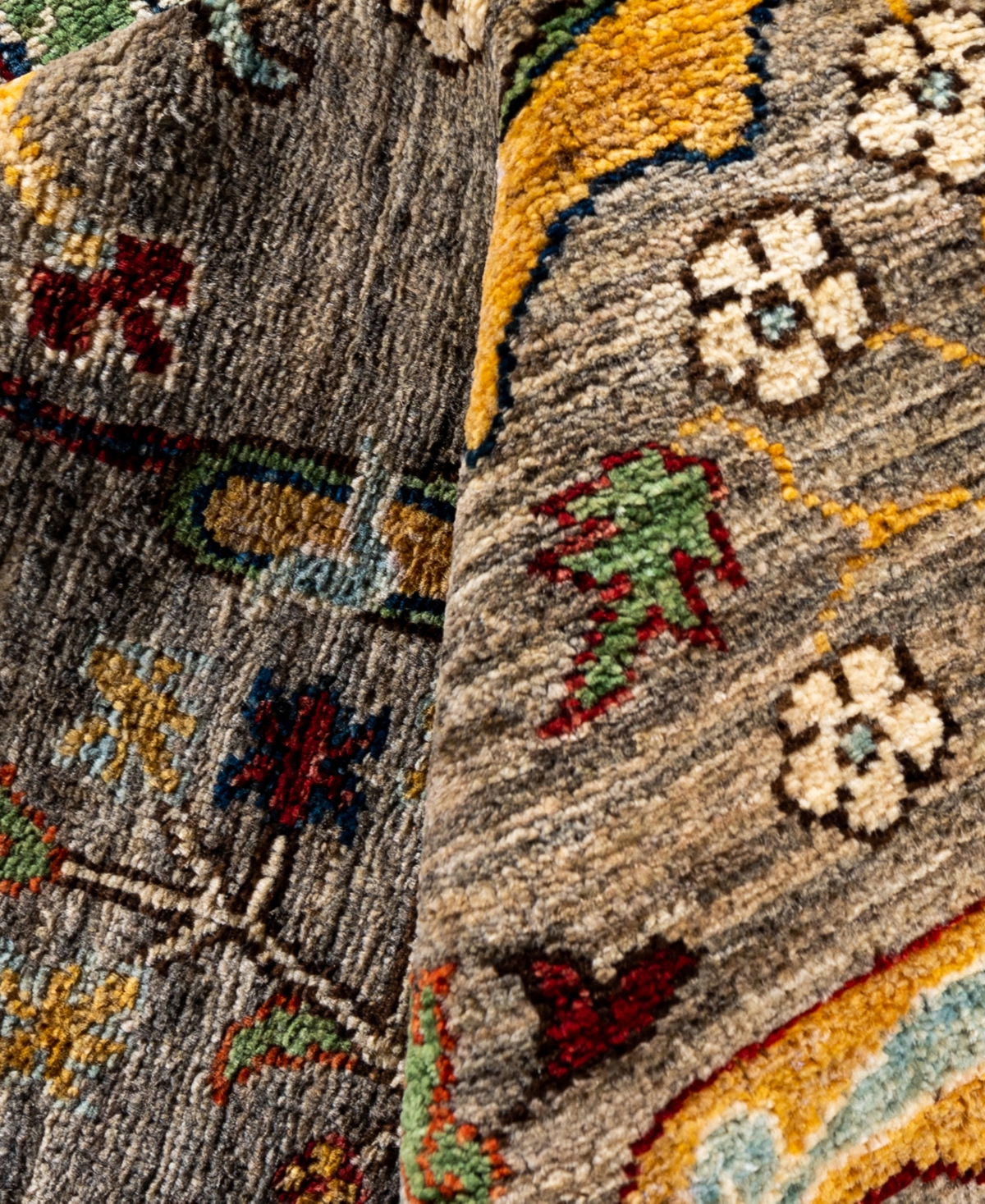 Adorn Hand Woven Rugs Serapi M0103-191 8'x9'9" Area Rug In Brown