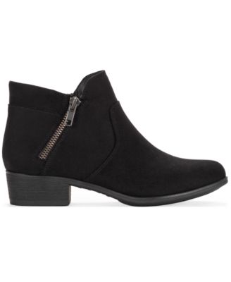 Women's Ameliaa Block Heel Booties