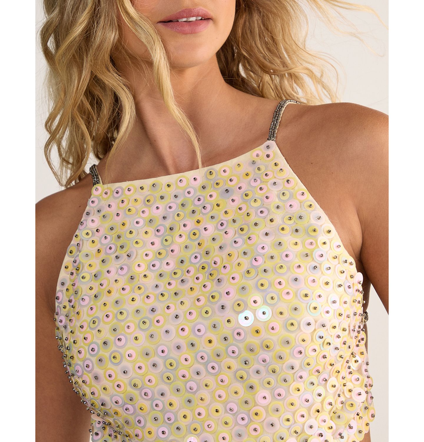 Женский топ Nasty Gal Studded Sequin Beaded Strap Crop, цвет: Лимонный — фото 4