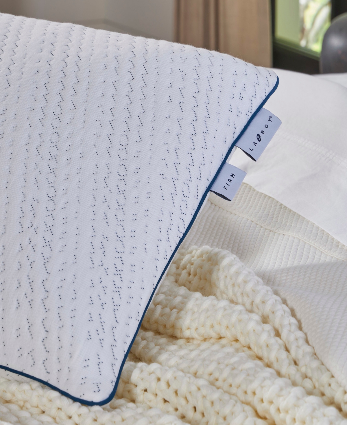 La-z-boy Foam Density Firm Pillow, Queen In White