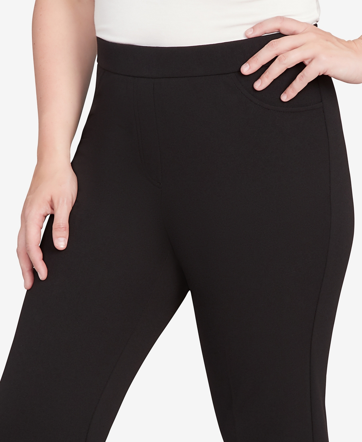 Alfred Dunner Petite Jet Setter Black Crepe Knit Medium Length Pants In Black