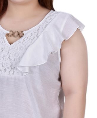 Plus Size Sleeveless Lace Yoke Top