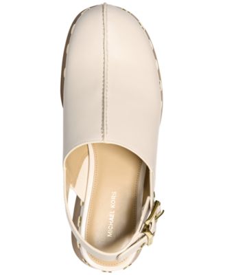 Women's Esra Round Toe Clogs