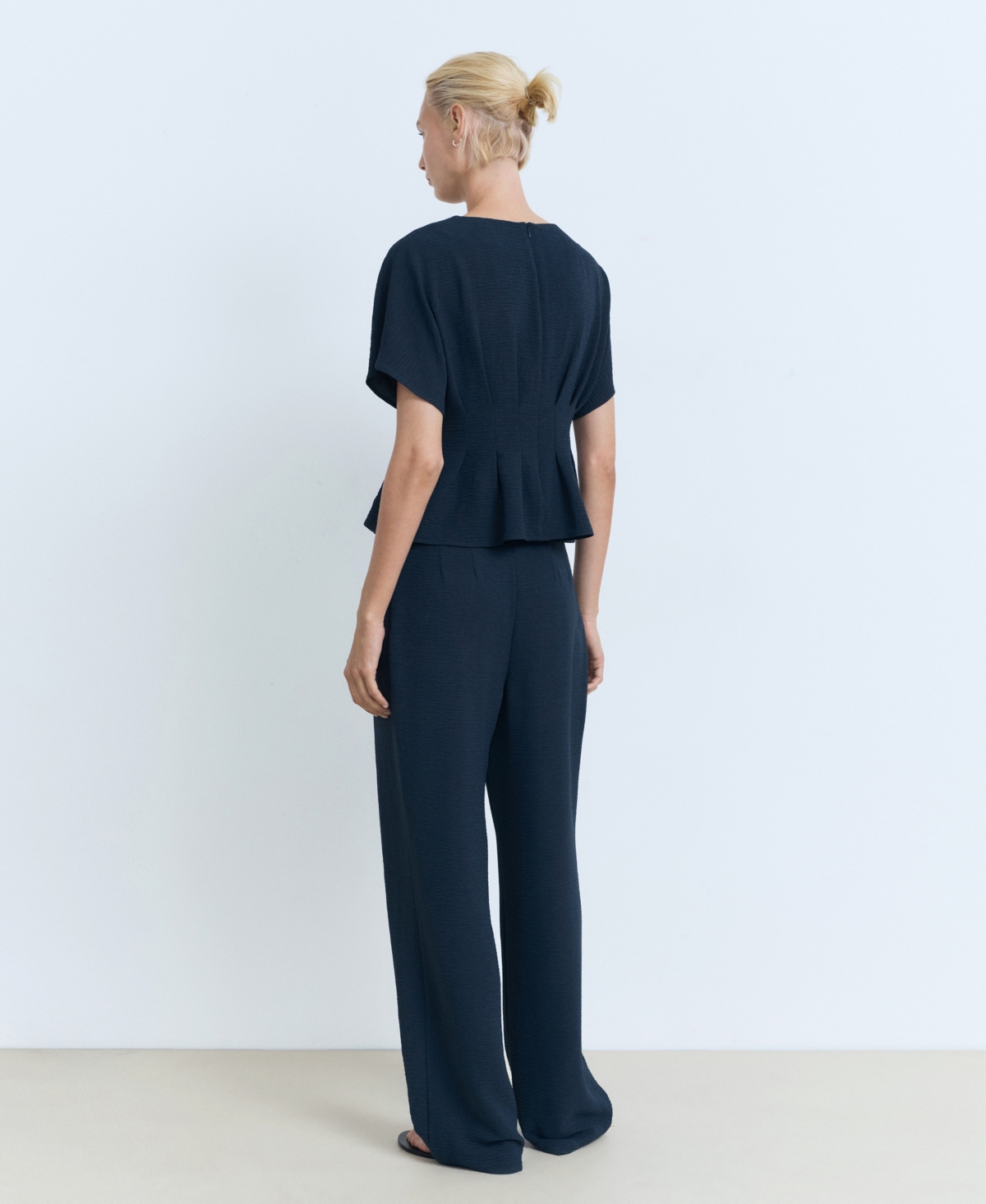 Mango Straight Fit Pleated Pants In Blue