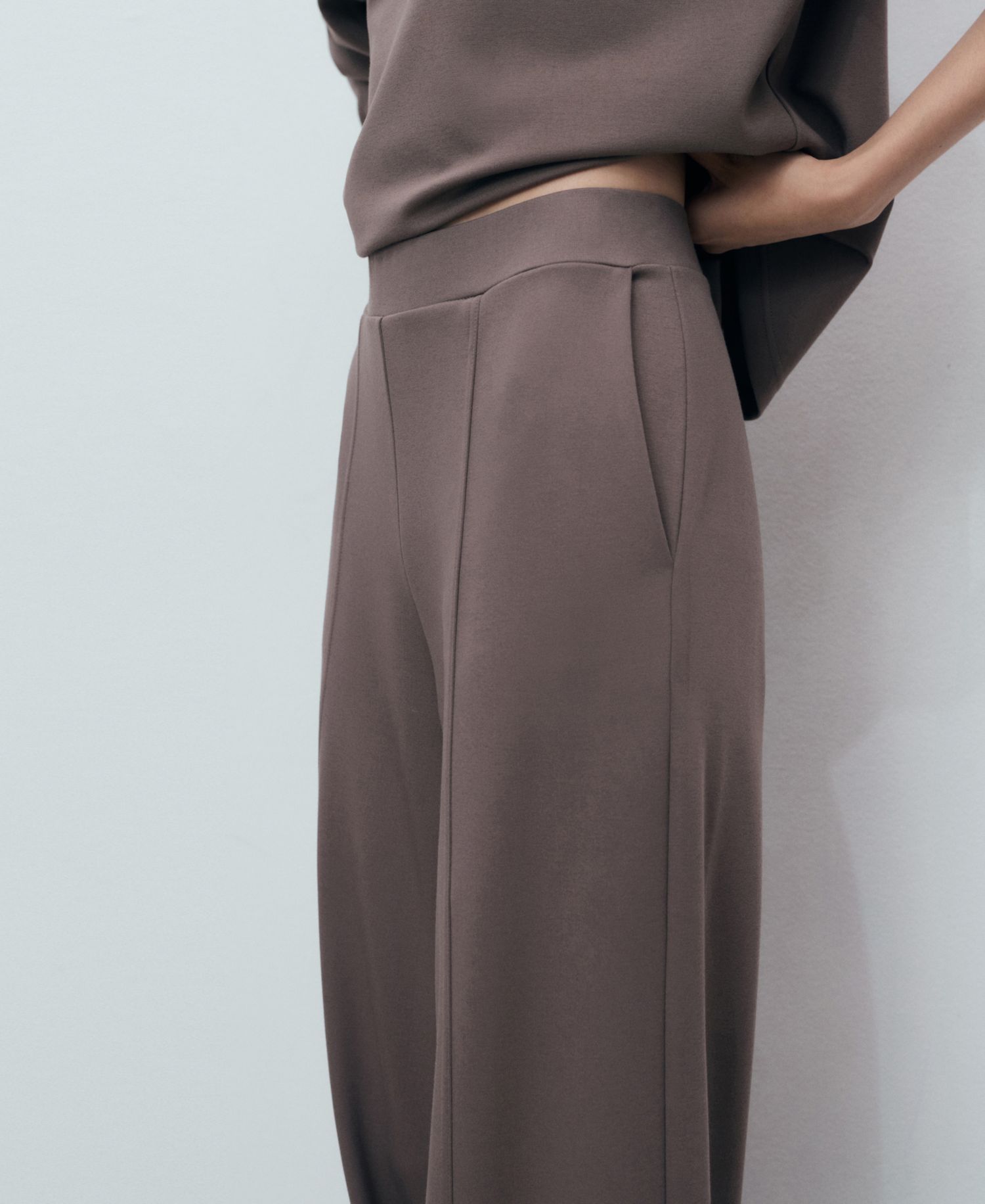 Women's Elastic Waist Jogger Pants