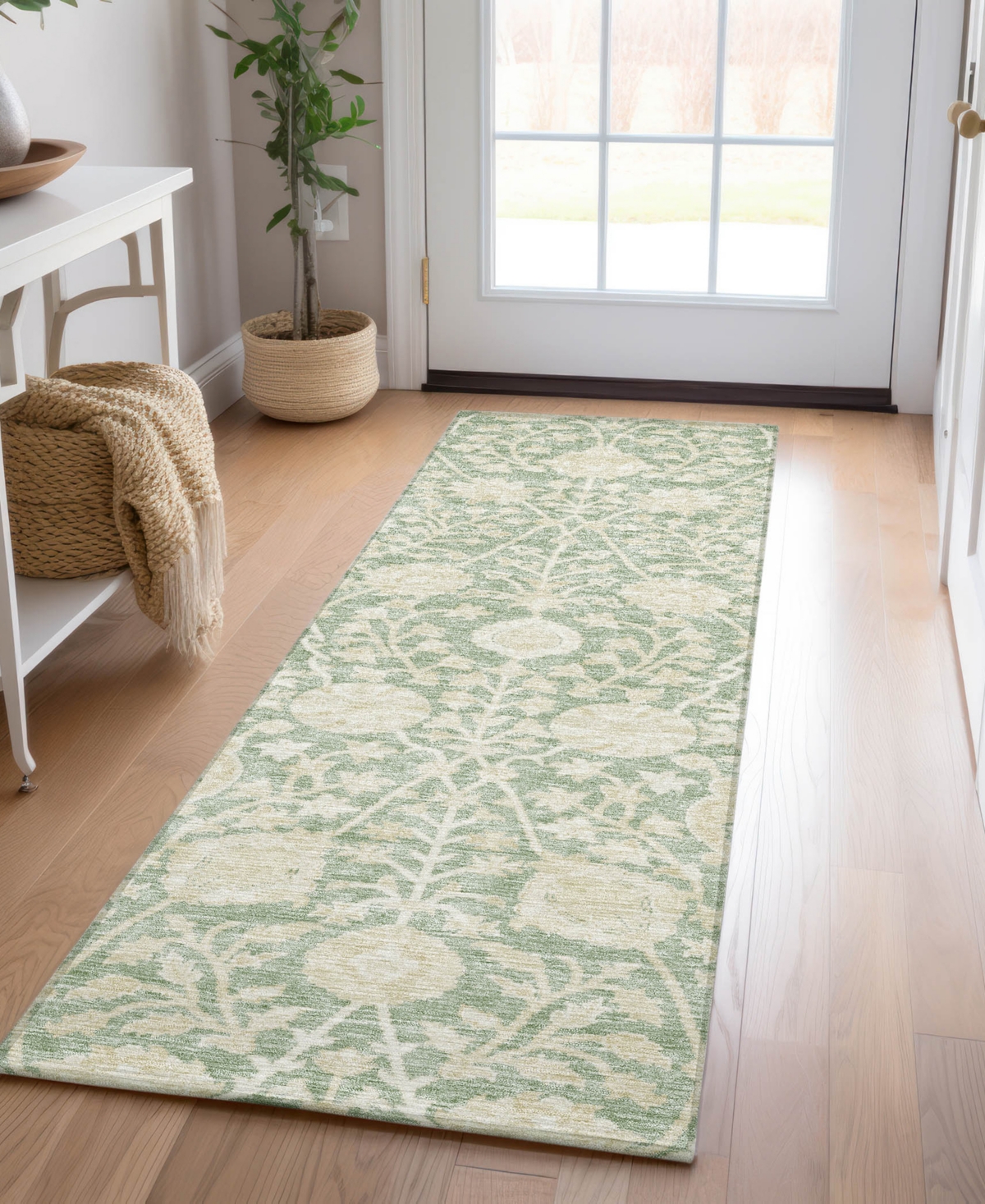 Dalyn Solace Sl8 2'3"x7'6" Runner Area Rug In Green