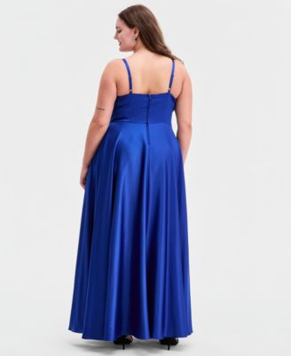 Trendy Plus Size Spaghetti Strap V-Neck Pleated Gown