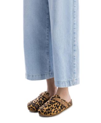 Women's Suede Casual Clogs  By XTI