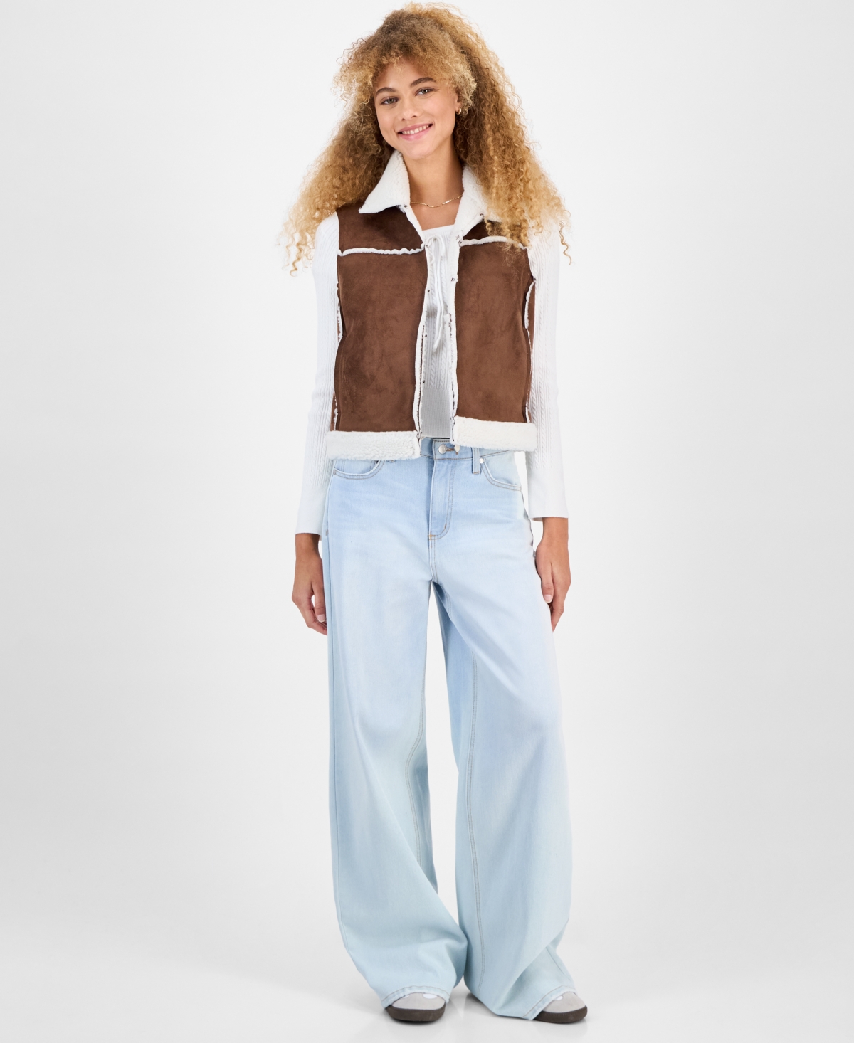 Self Esteem Juniors' Faux-shearling Vest In Brown