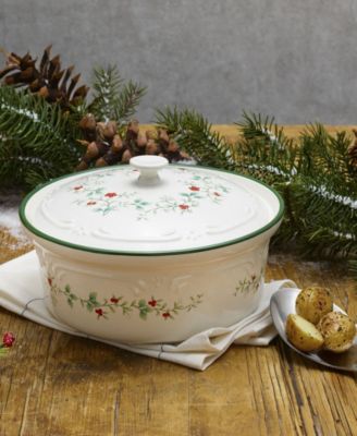 Holiday Covered Casserole Dish