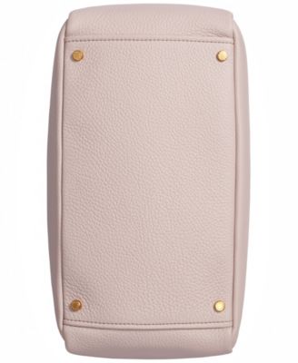 Amagansett Soft-Rolled Leather Shoulder with Sculpted Magnet Closure