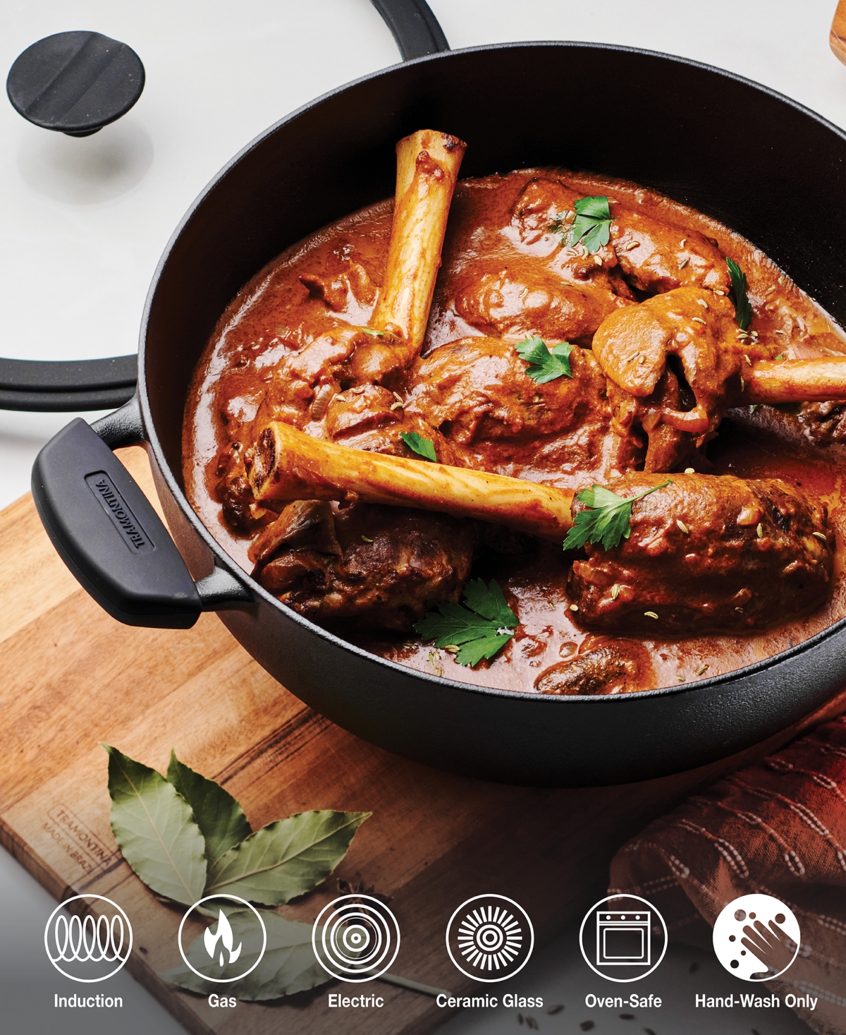 Tramontina Utsava Pre-seasoned Cast Iron 4.9-quart Kadai With Lid In Black
