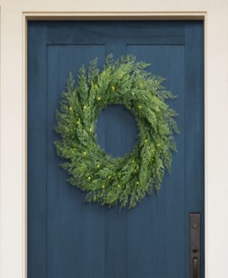 24" Pre-Lit Artificial Flocked Wreath
