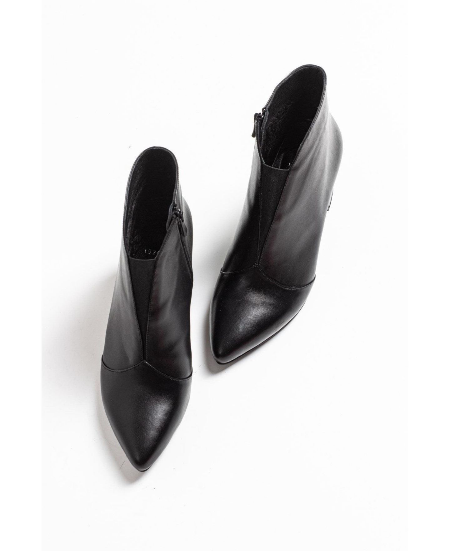 Женские ботинки Forever & Always Shoes Finda Leather Block Heel Boot, цвет: Чёрный кожаный — фото 16