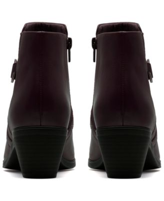 Collection Women's Emily2 Henley Wedge Booties