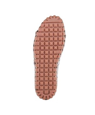 Flowerflow Laser-Cut Leather Loafer with Floral Detailing and Flexible Sole