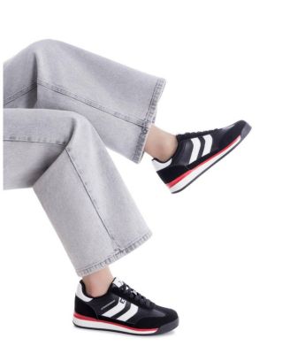 Women's Casual Sneakers