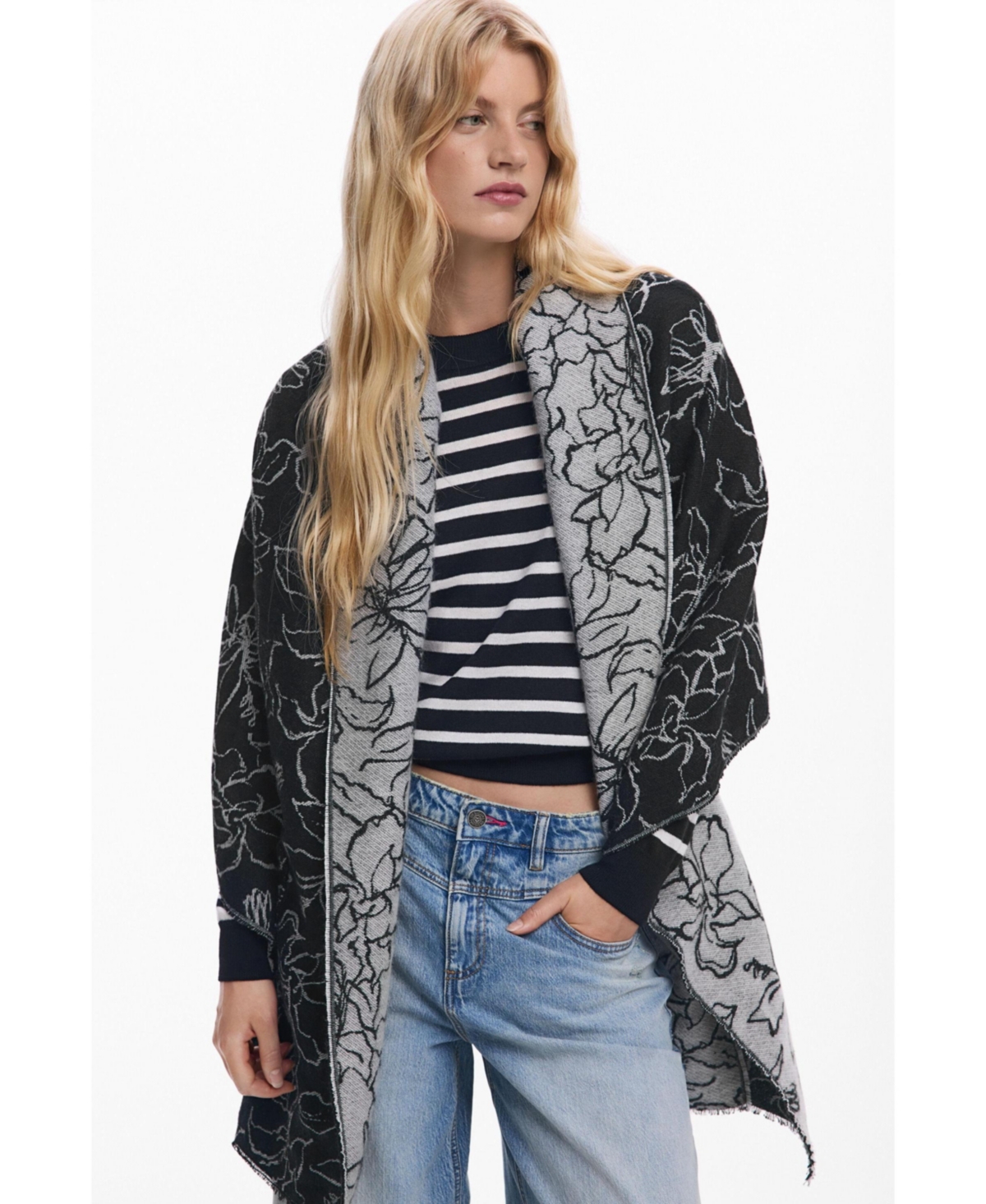 Desigual Women's Reversible floral cape scarf