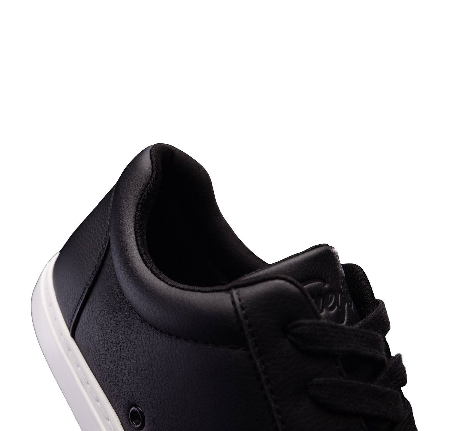 Little Kids' Black Low-top Sneaker