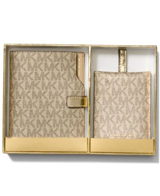 Michael Kors Michael Kors Boxed Jet Set Passport Wallet with  display picture 1