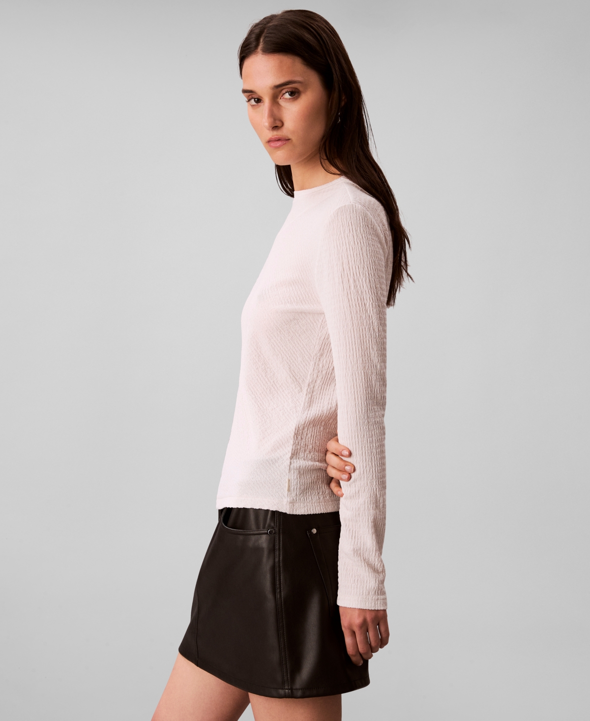 Calvin Klein Women's Long Sleeve Textured Knit Slim Top In Neutral