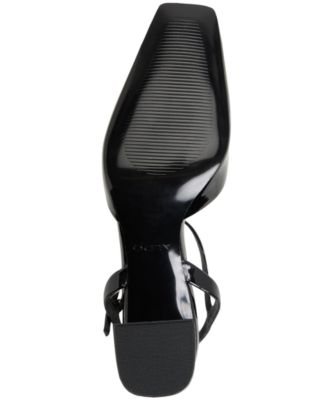 Women's Gennifer Two-Piece Square Toe Pumps