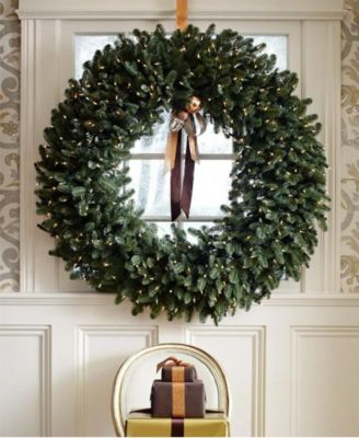 26" BH Fraser Fir Christmas Wreath
