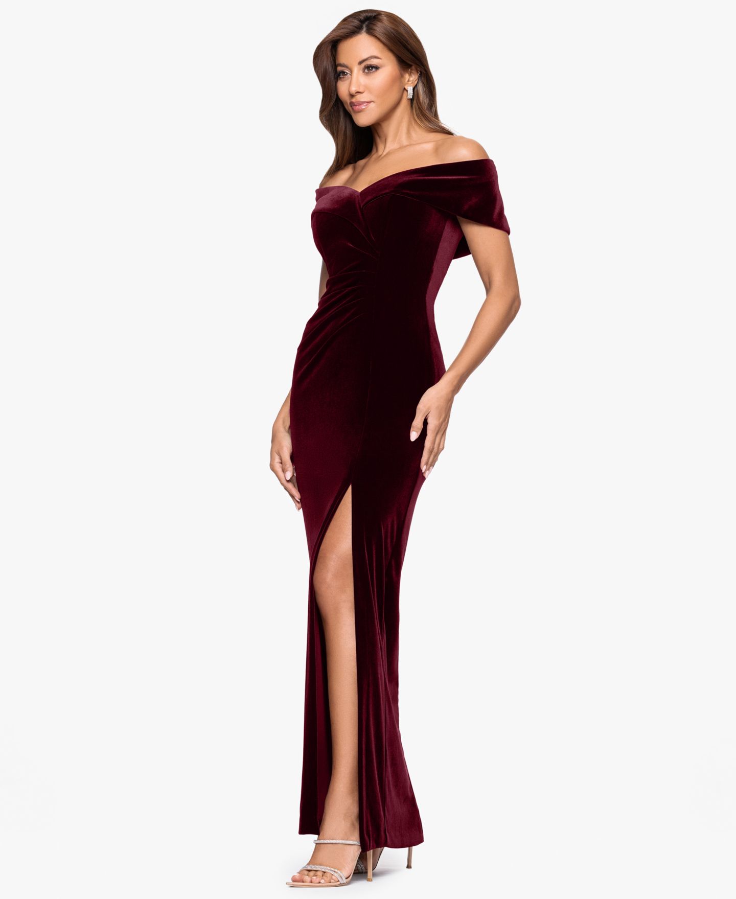 Женские платья XSCAPE Velvet Off-The-Shoulder Leg-Slit Gown, цвет: Бордовый — фото 3