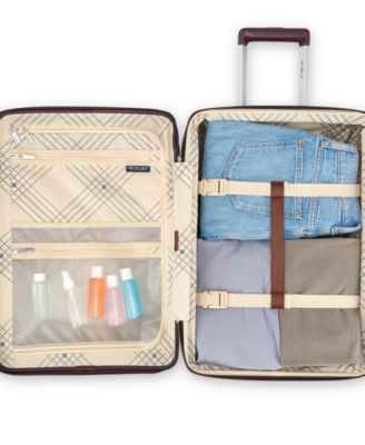 Virtuosa Expandable 21" Carry-On Spinner Luggage