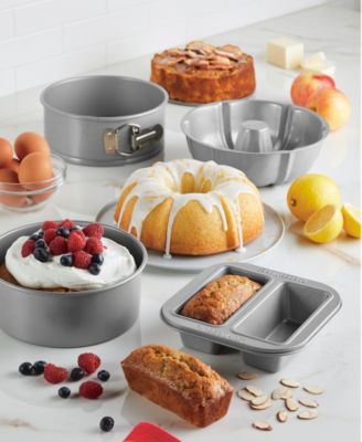 Specialty Nonstick Pressure 4-Piece Bakeware Set