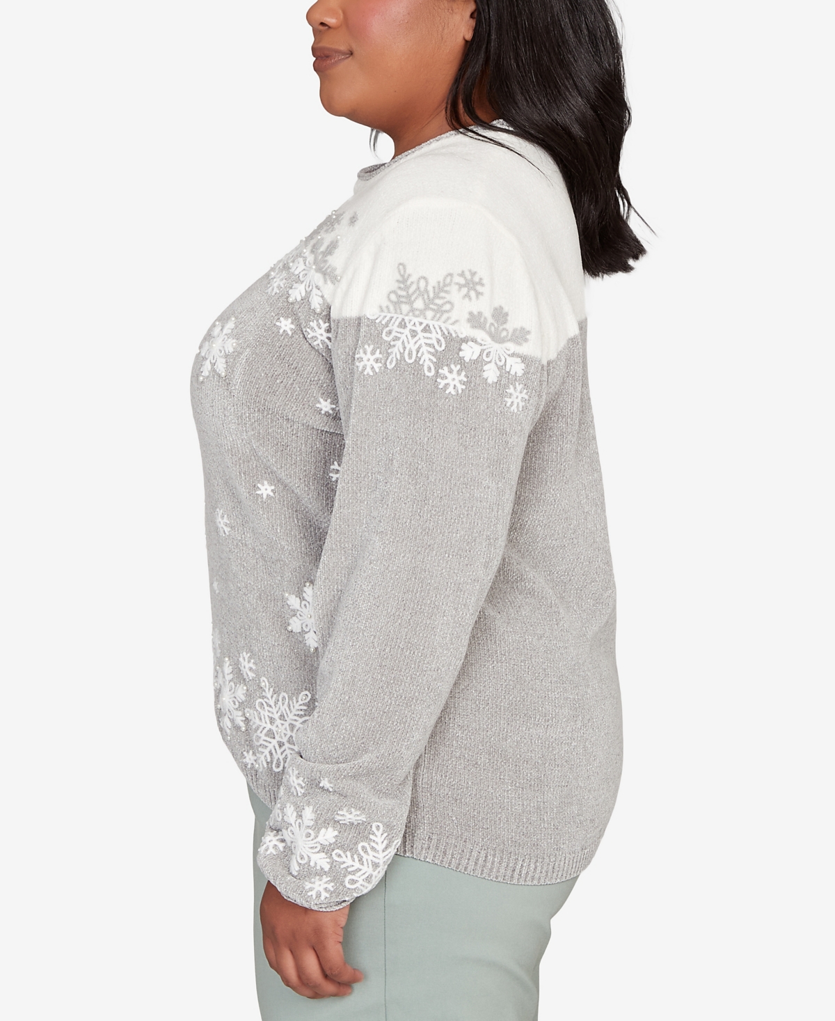 Alfred Dunner Plus Size Stockbridge Snowflake Embroidery Chenille Sweater In Gray