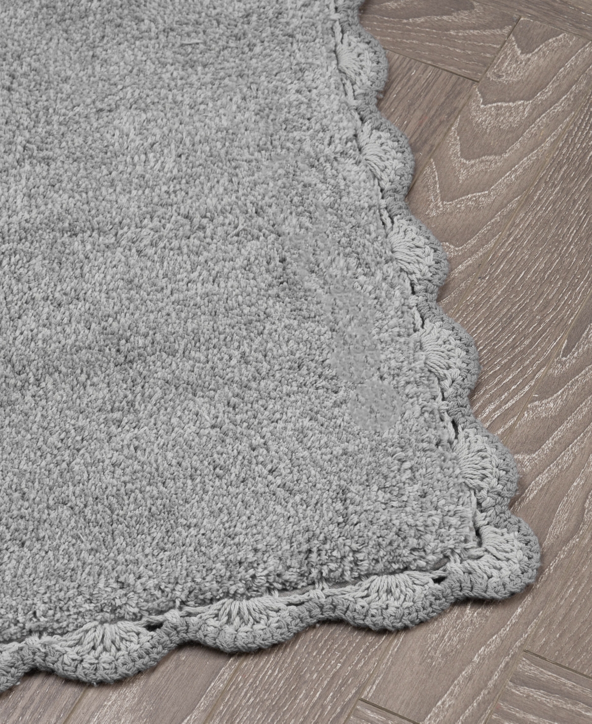 Laura Ashley Heathered Crochet Border Cotton Bath Rug Set In Gray