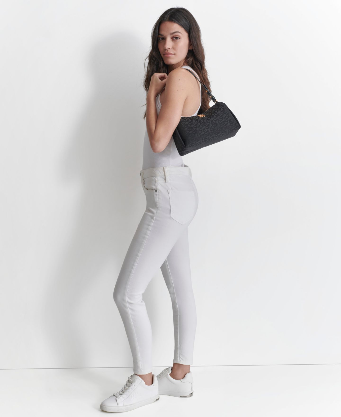Женская сумка DKNY Remy Top Zip Shoulder, цвет: Чёрный — фото 7