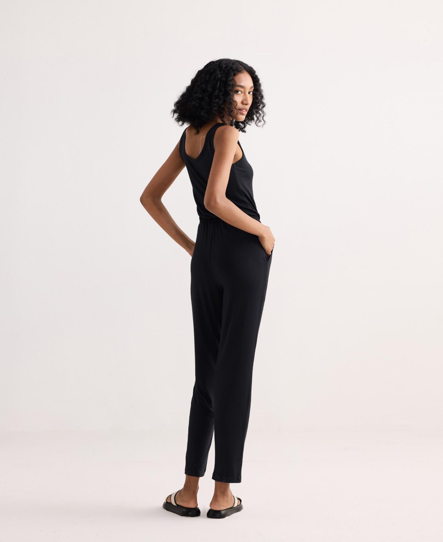 Женский комбинезон Reistor Relaxed Drawstring Jumpsuit in Black, цвет: Чёрный — фото 5