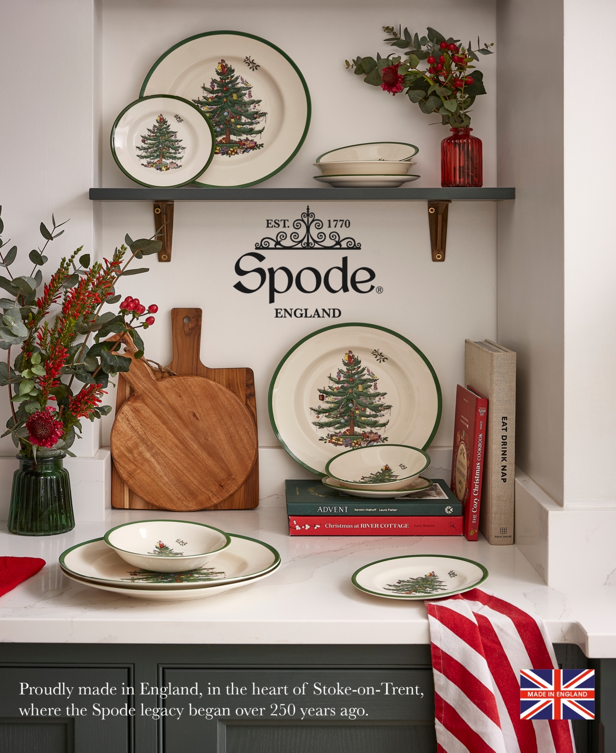 Spode Christmas Tree Bread & Butter Plates, Set of 4