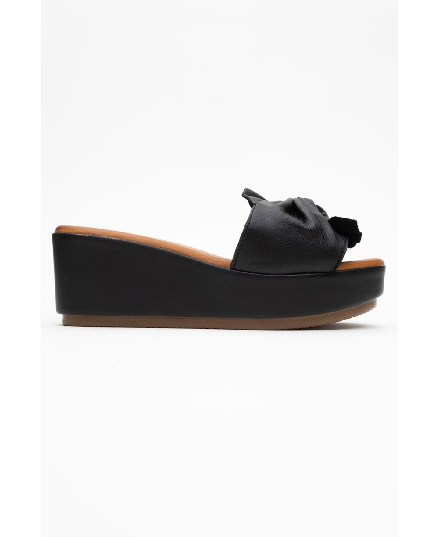 Женские сандалии Forever & Always Shoes Syndra Bow Wedge Leather Sandal (Women), цвет: Чёрный кожаный — фото 5