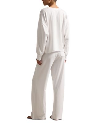 Women's 2-Piece Crewneck Top and Pants Pajama Set