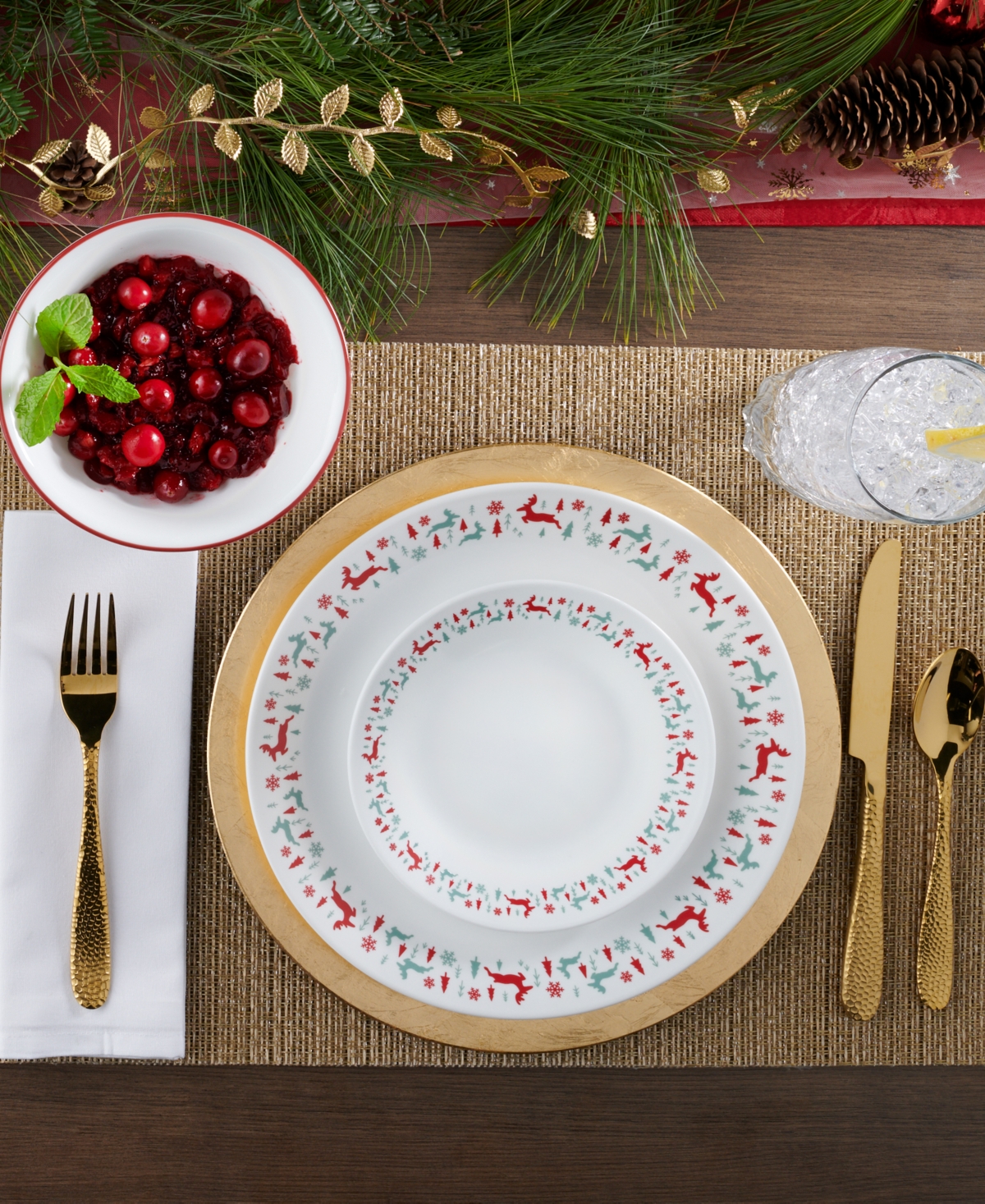 Corelle Winter Berries 18-Pc. Dinnerware Set, Service For 6