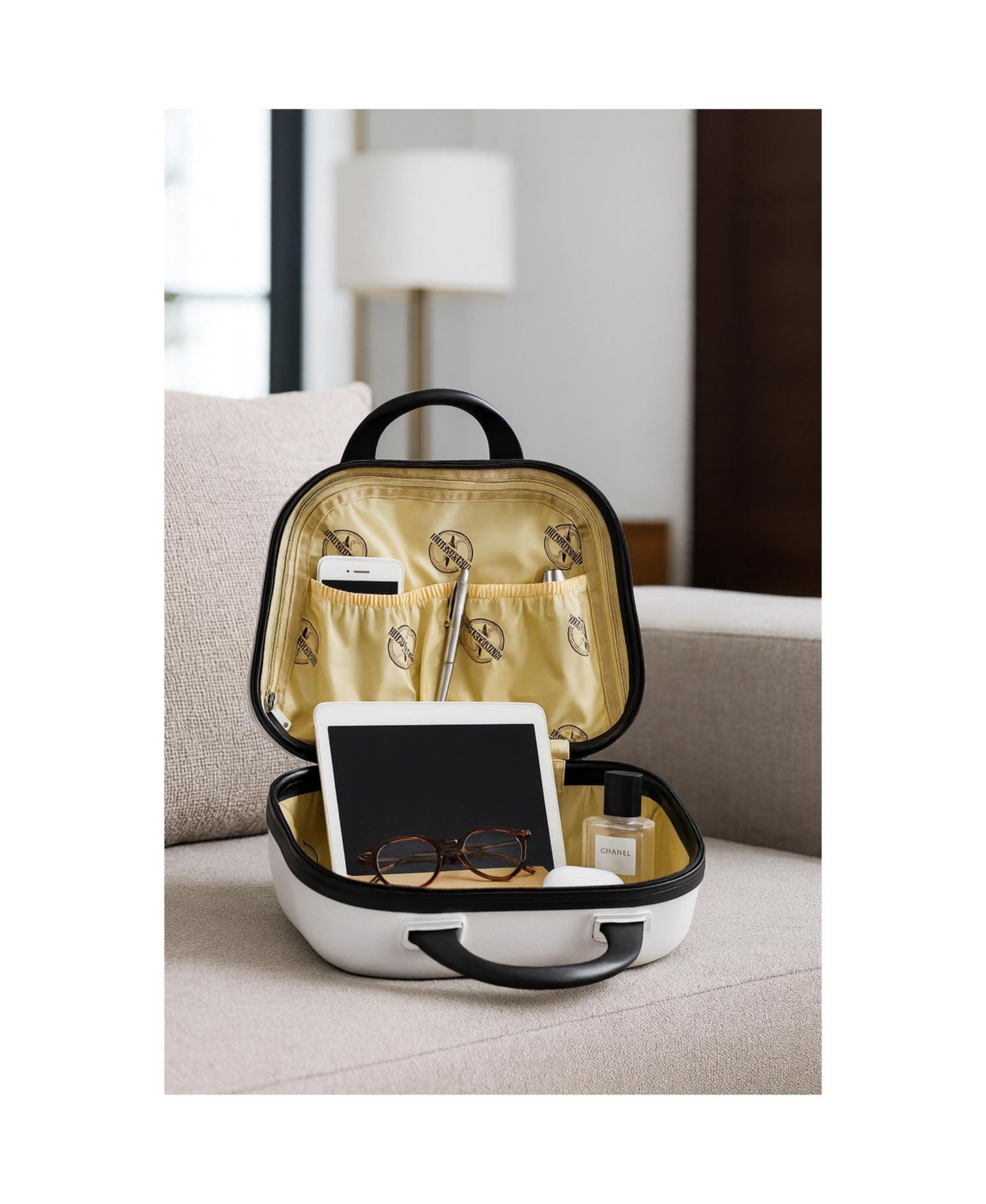 Чемоданы World Traveler Butterfly 2-piece Hardside Carry-on Spinner Luggage Set — фото 7