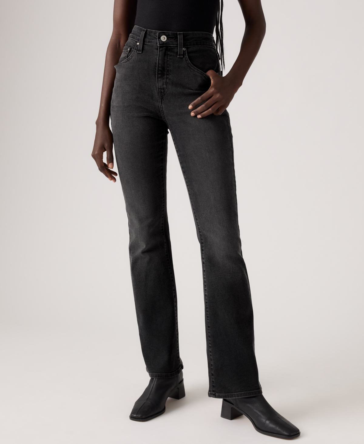 Levi's 725 High-waist Classic Stretch Bootcut Jeans In Black
