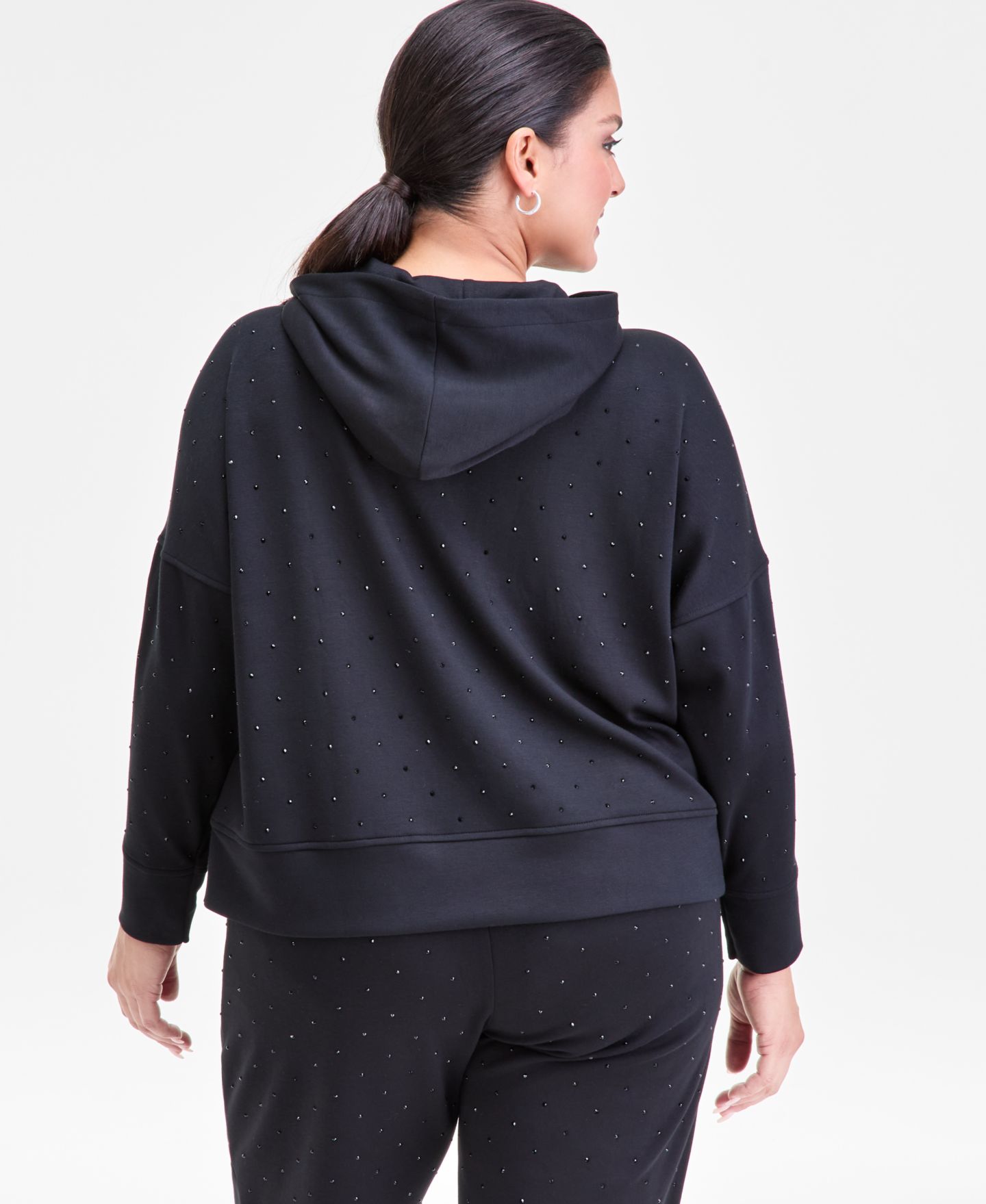 Женское худи I.N.C. International Concepts Plus Size Studded Pullover, цвет: Глубокий чёрный — фото 5
