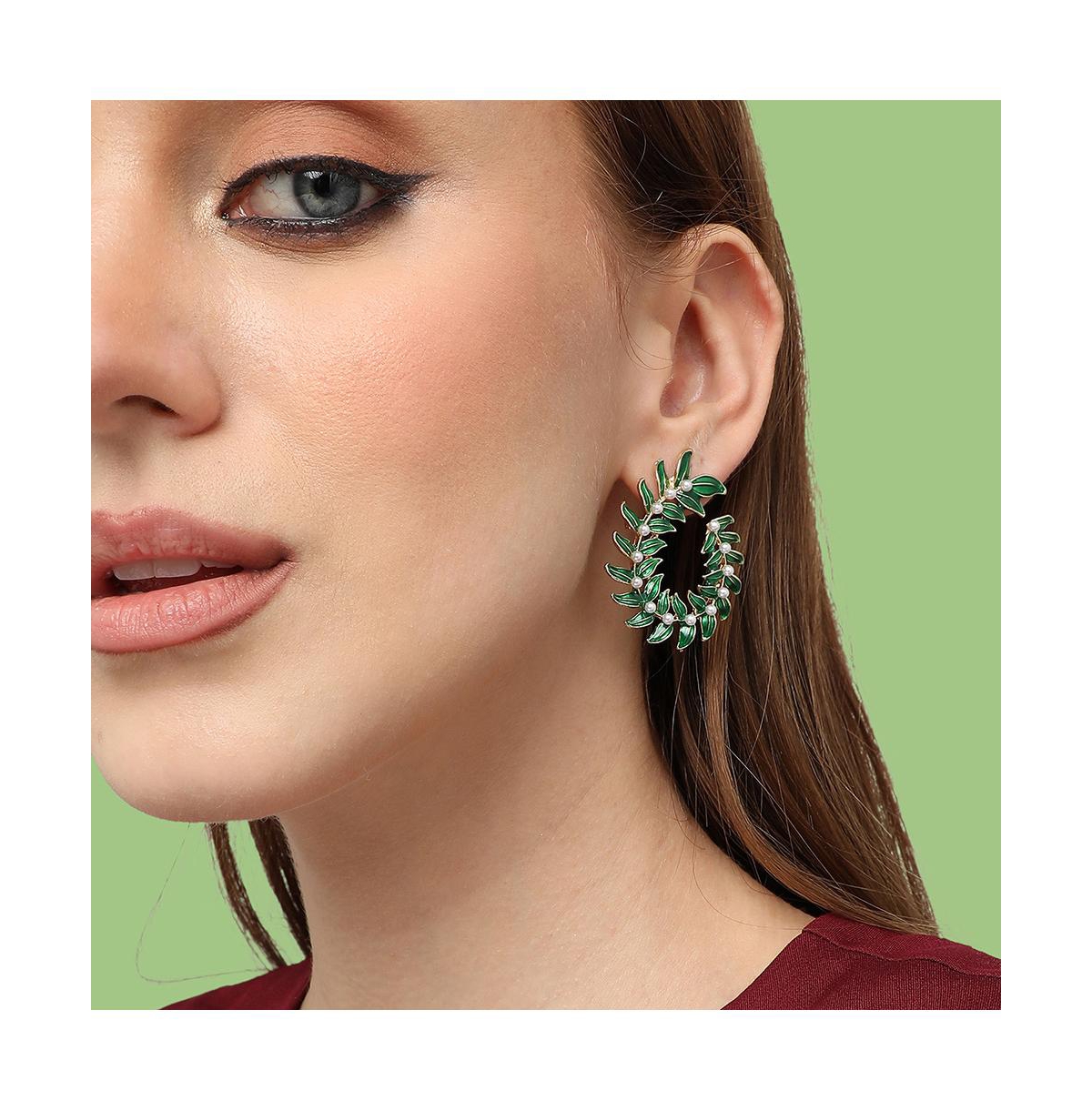 Sohi Women's Green Wreath Drop Earrings