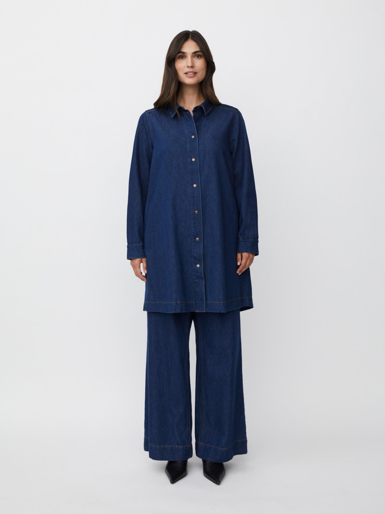 Women's Denim Long Sleeve Collared Long Shirt